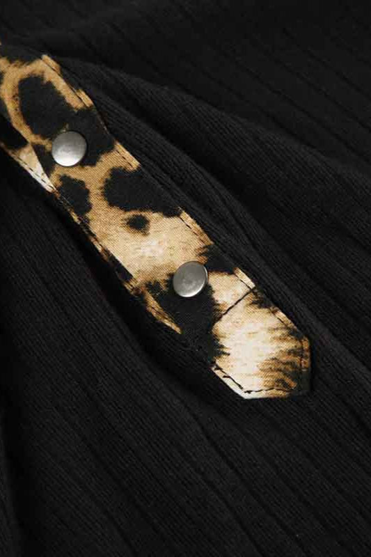 Leopard V Neck Knit Blouse image 3