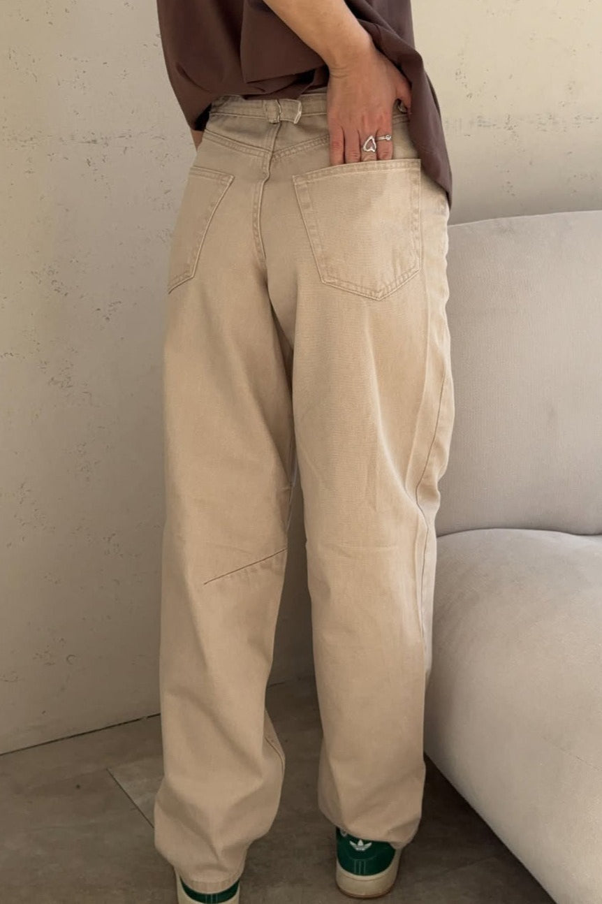Vintage High-Waist Straight-Leg Jeans image 3