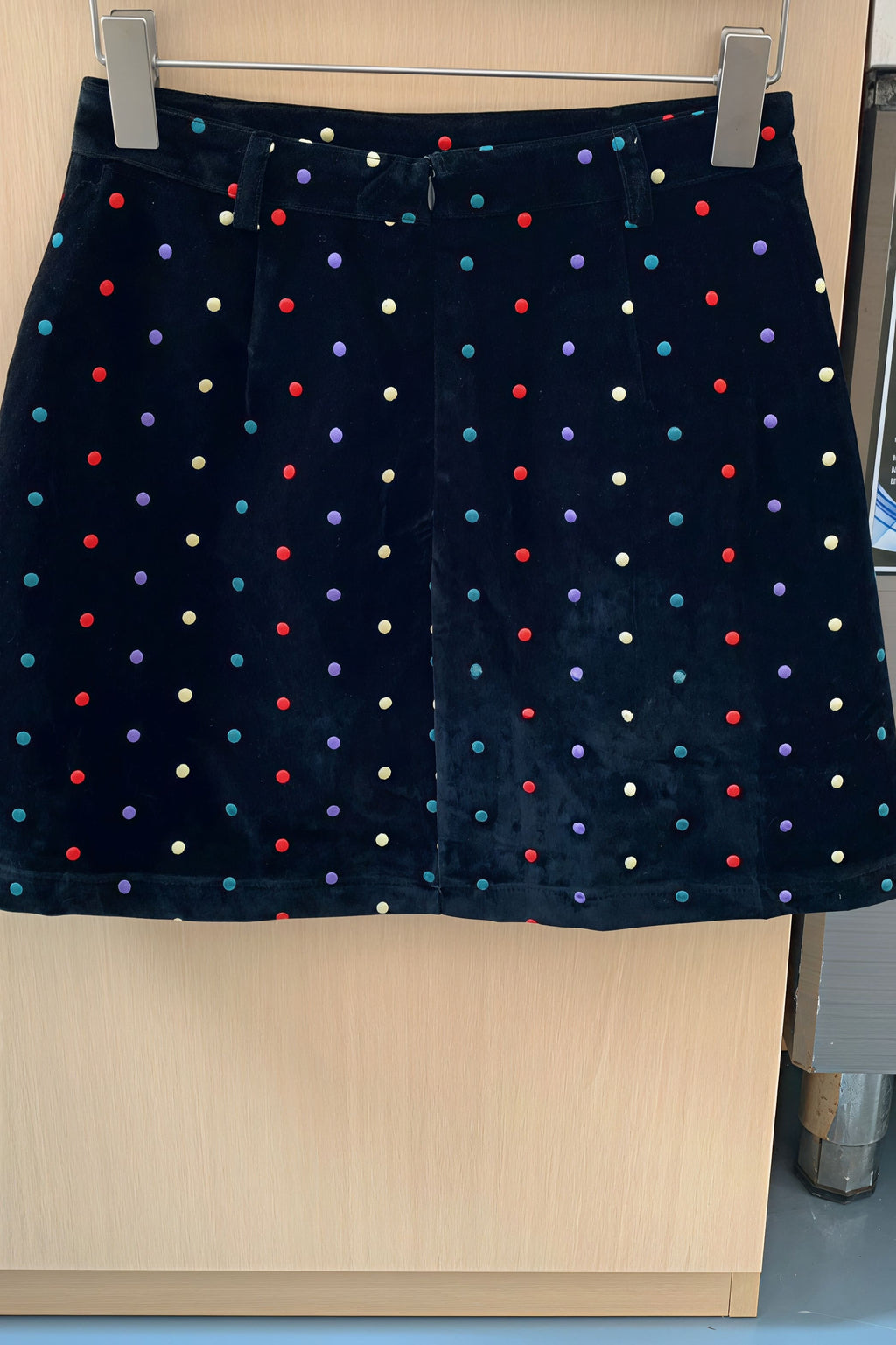 Fashionable Embroidered Polka Dot Velvet Skirt image 3