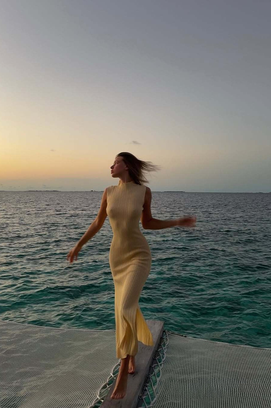 Elegant Ribbed Knit Maxi Dress image 3
