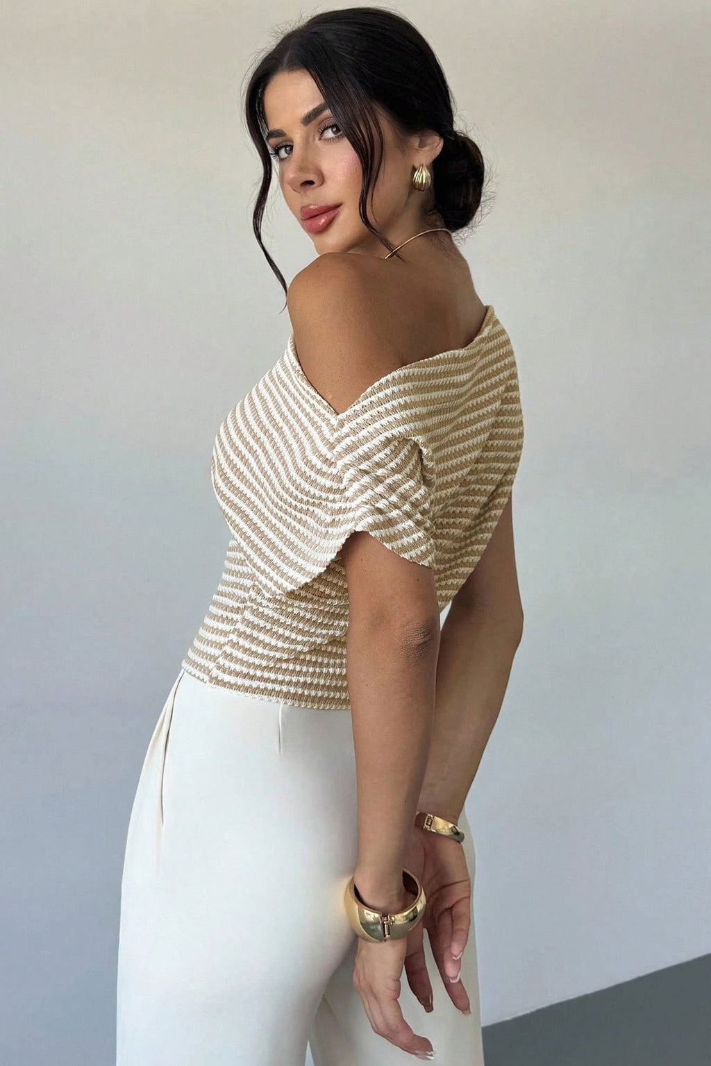 Chic Cold Shoulder Stripe Short Sleeve Knit Blouse image 3