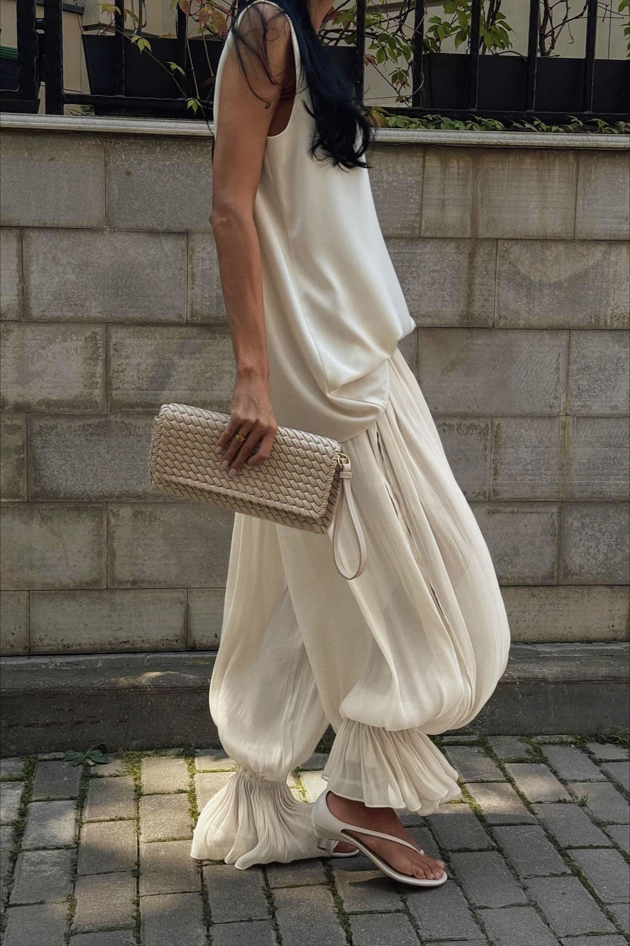 Structured Puff Ankle Chic Casual Pants image 6