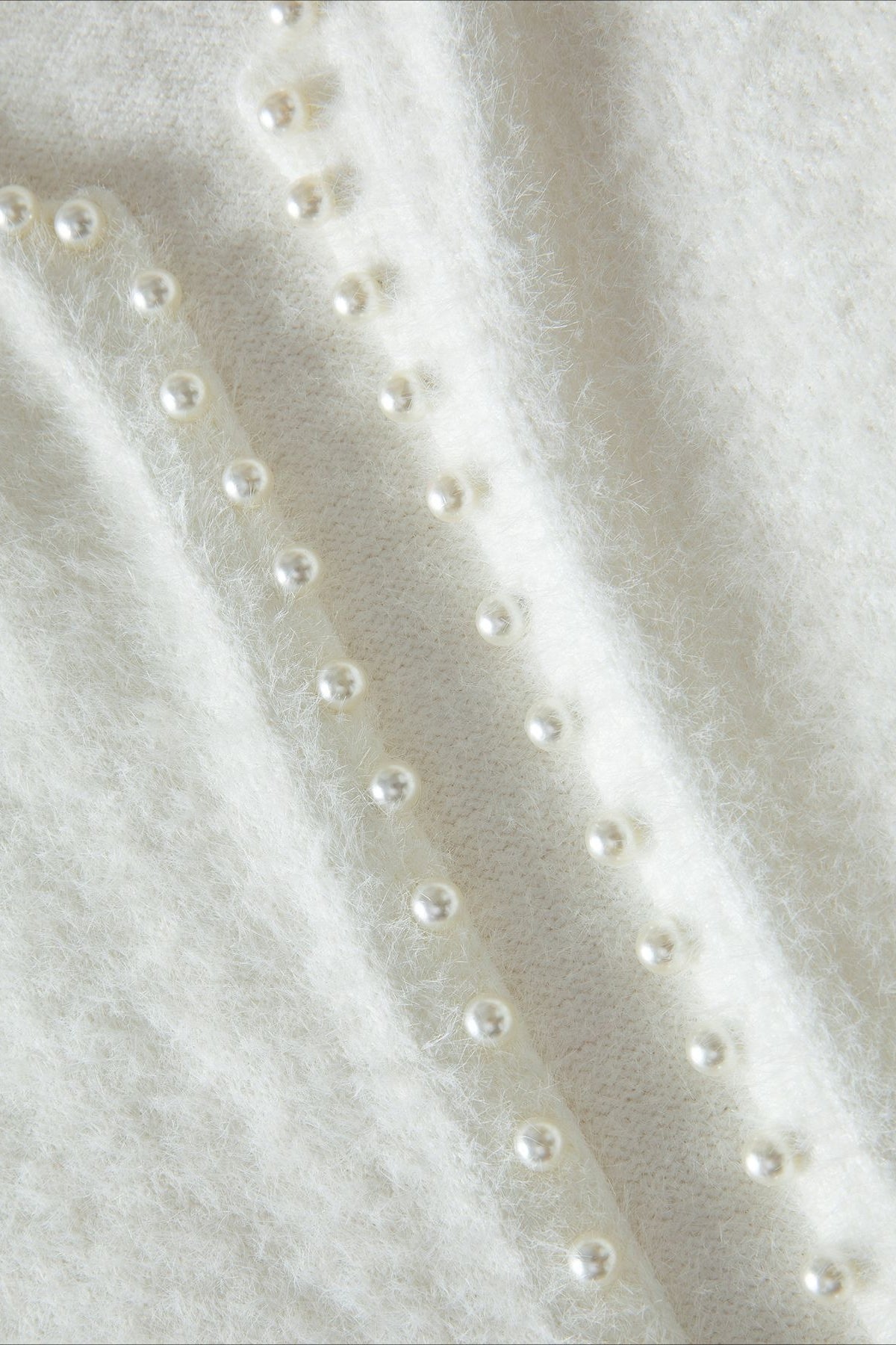 Elegant Pearl V-Neck Knit Sweate image 7