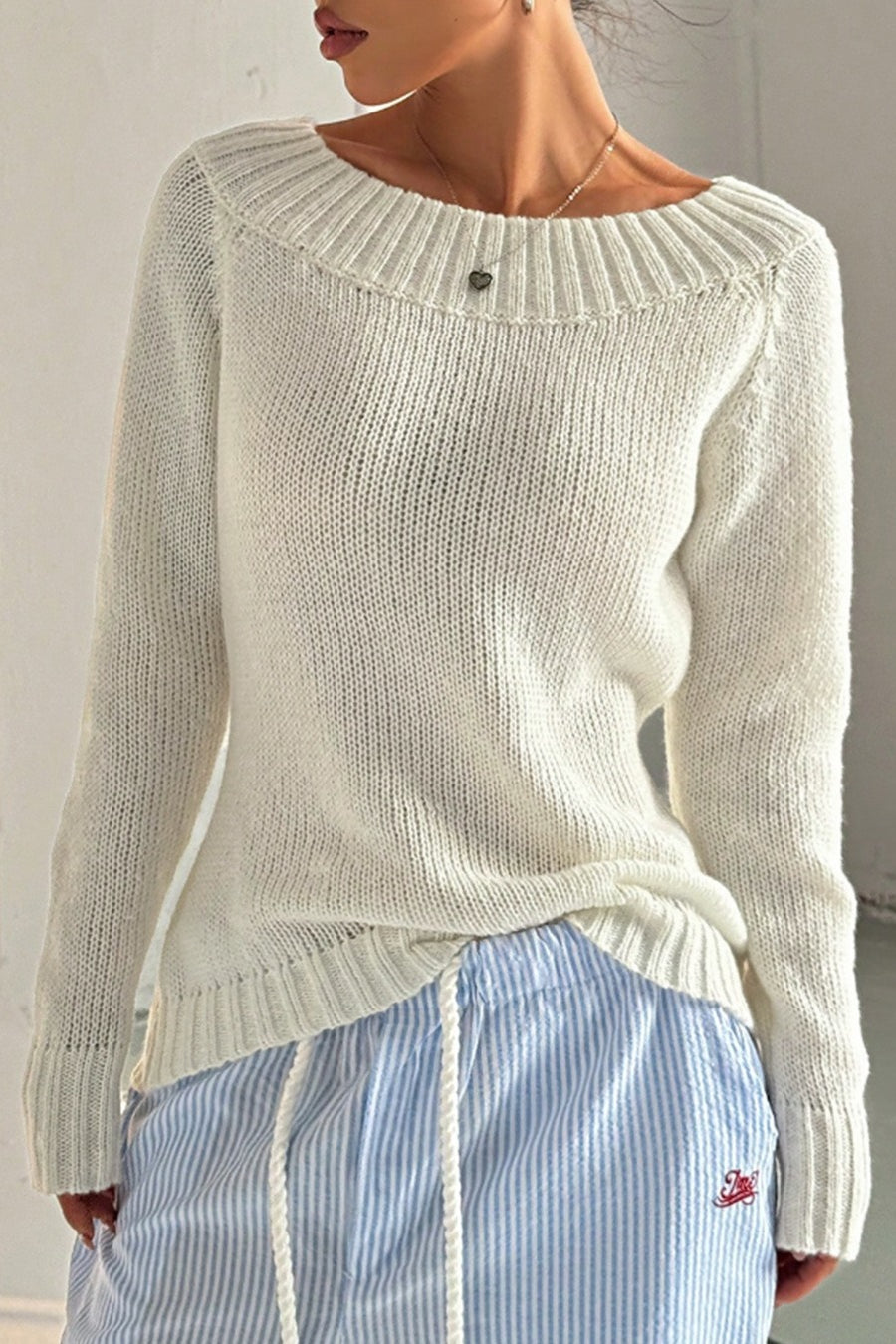 Solid Asymmetric Off-Shoulder Pullover Knit Top image 4