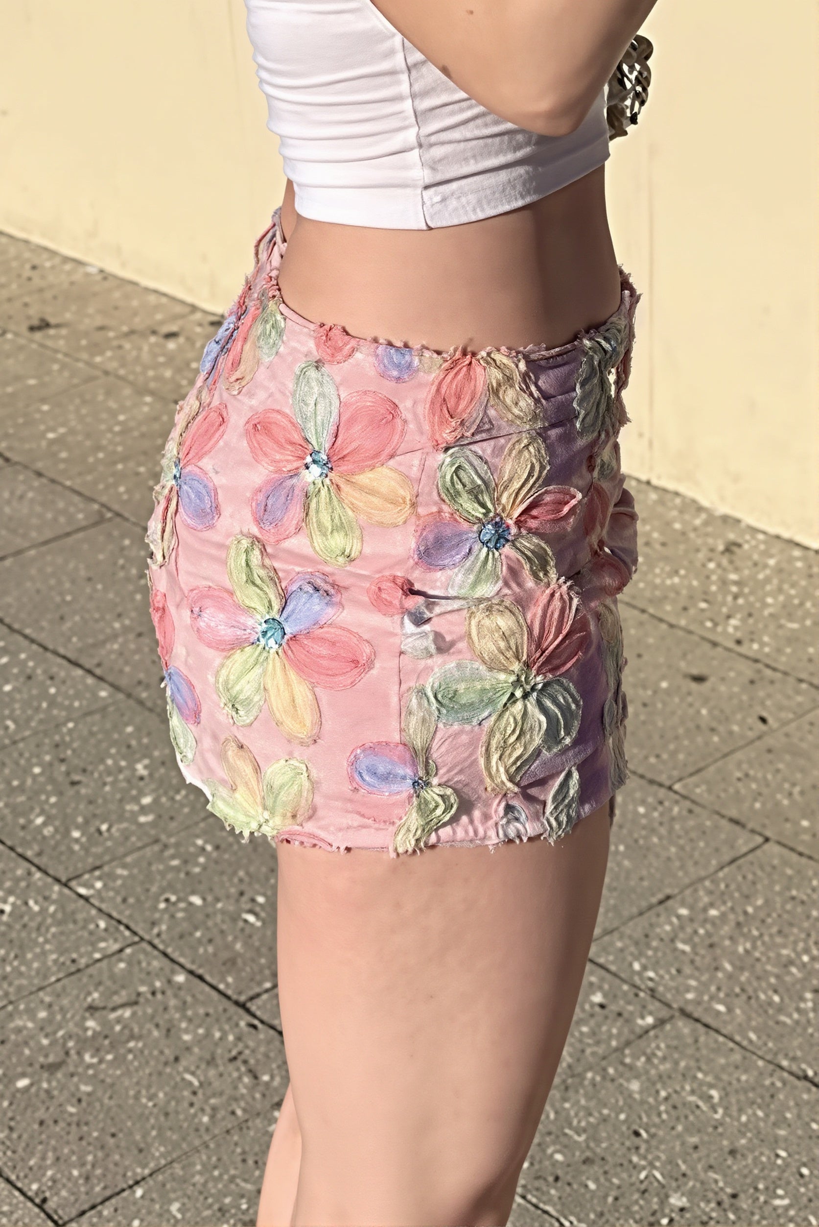 Textured Floral Fitted Bodycon Mini Skir image 4