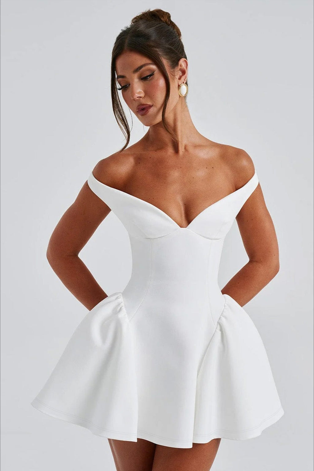 Sexy Low Cut Backless Party Dress image 4