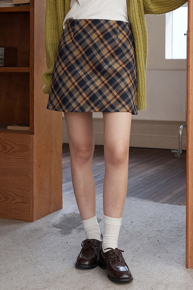 Vintage High-Waist Plaid Pencil Skirt image 5