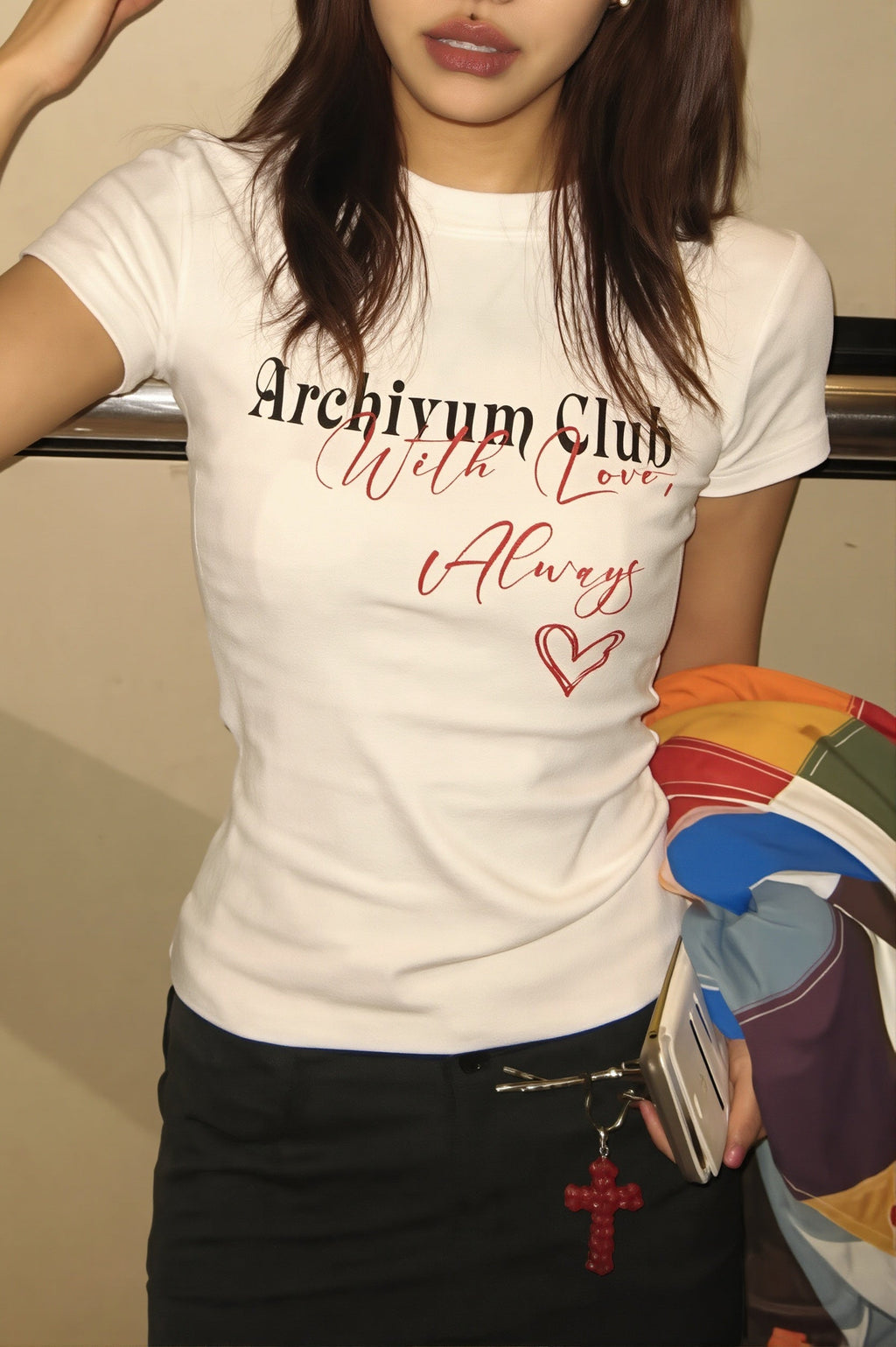 Shoulder Fit Cropped Heart Print T‑shirt image 3