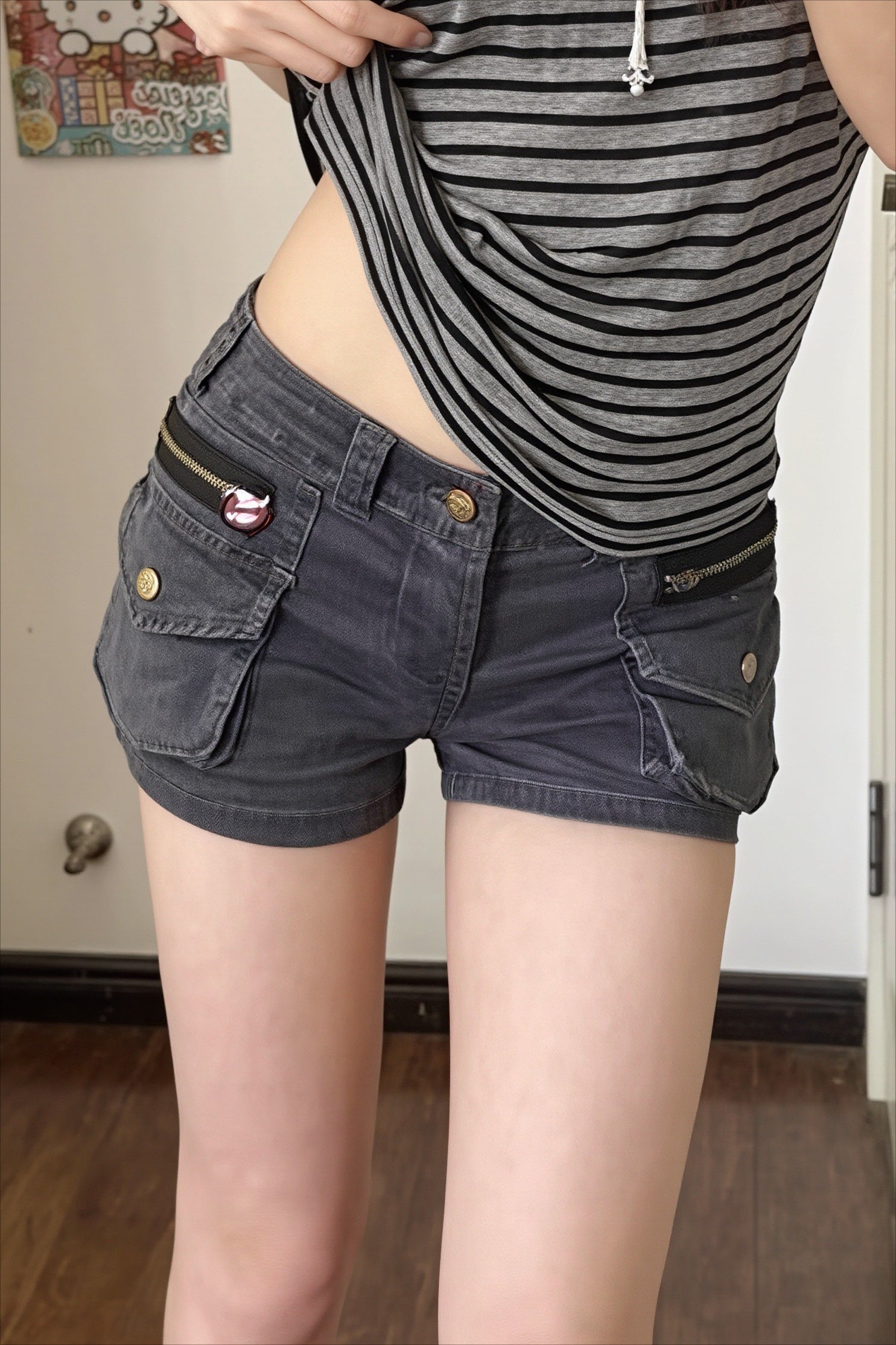 Cargo Pocket A Line Denim Shorts image 1