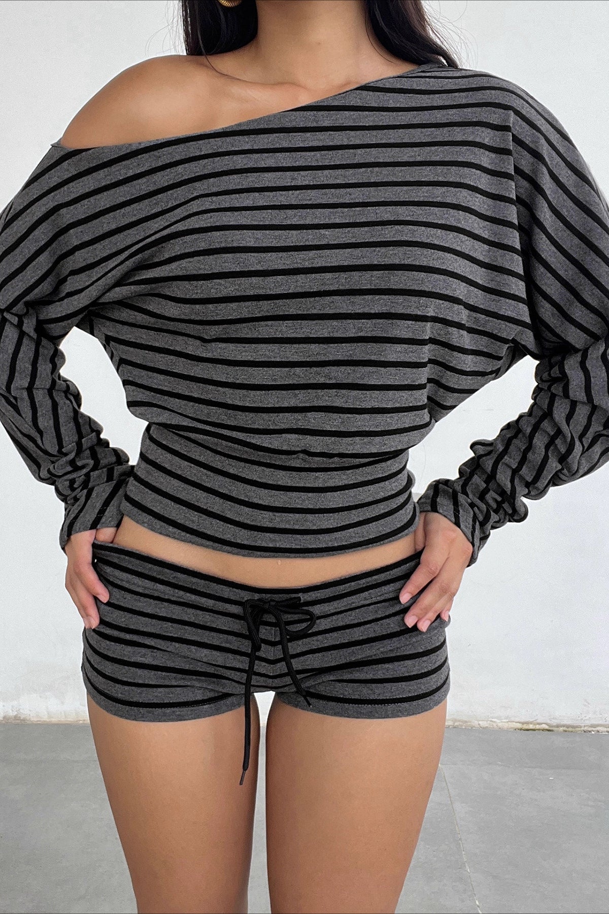 Printed Striped Loose Asymmetric Shoulder Blouse image 3