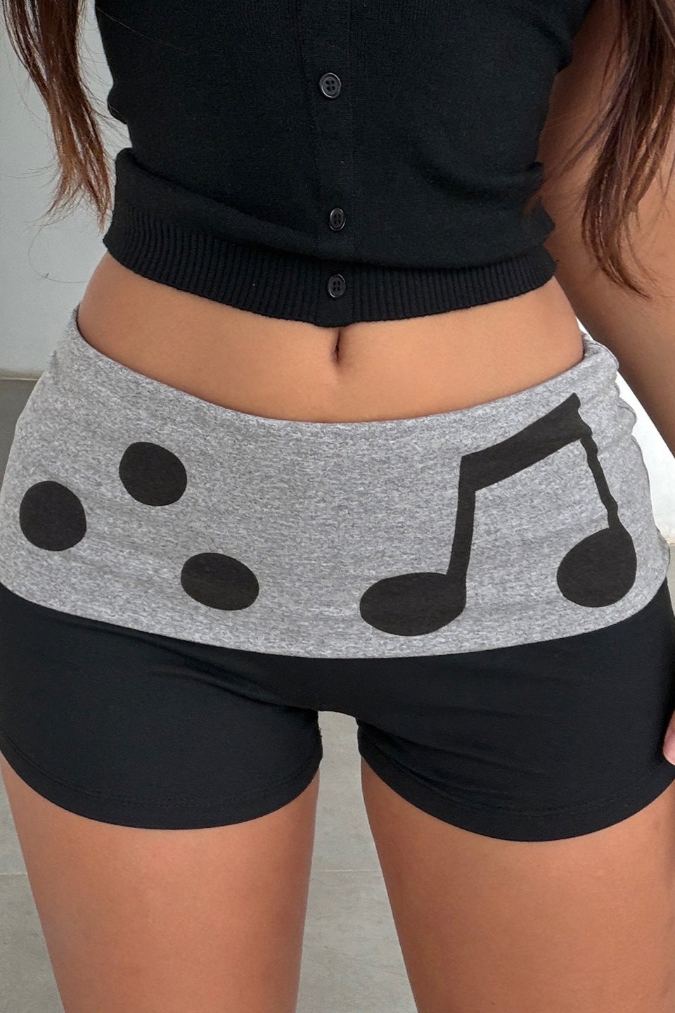 Casual Note Print Folded Waist Shorts image 3