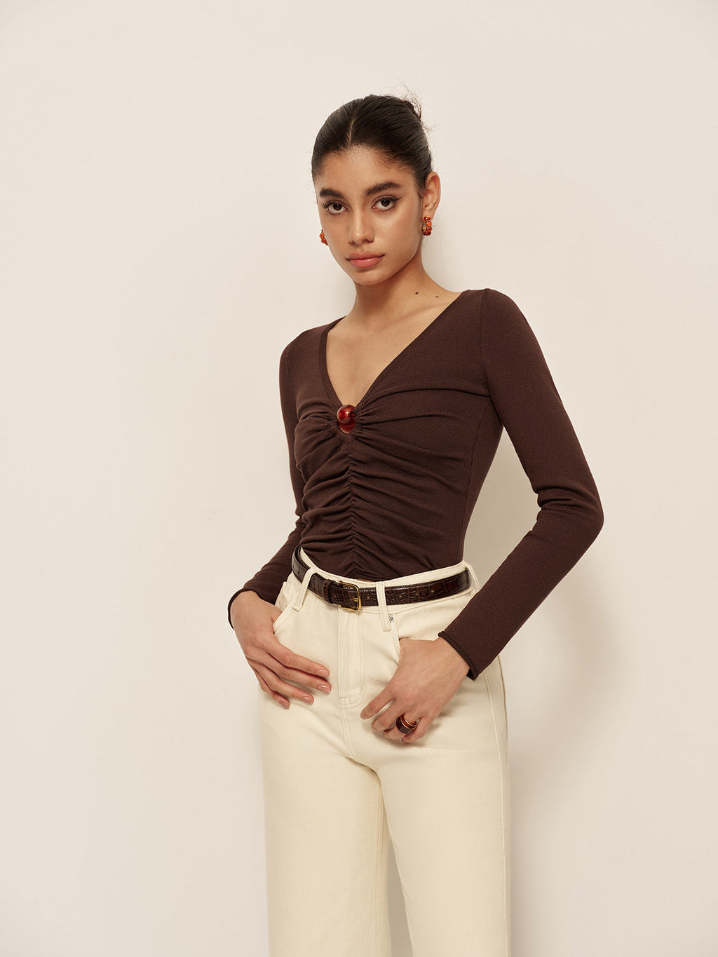 V-Neck Cutout Pleated Slim Knit Top image 4