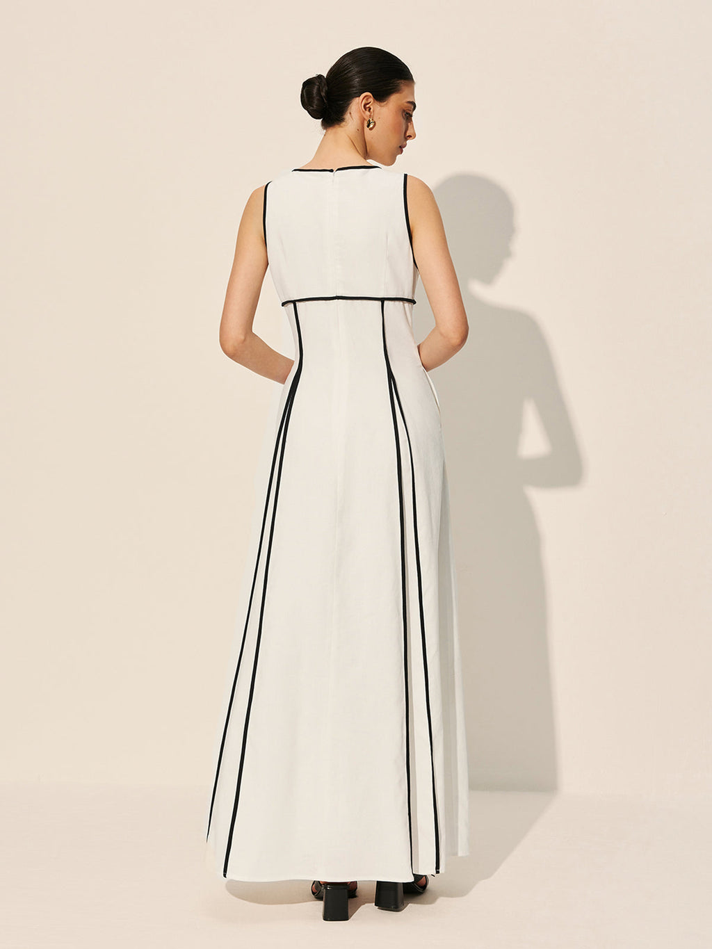 Contrast Trim Dress With Pockets image 6
