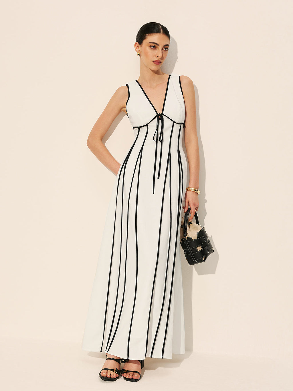 Contrast Trim Dress With Pockets image 4