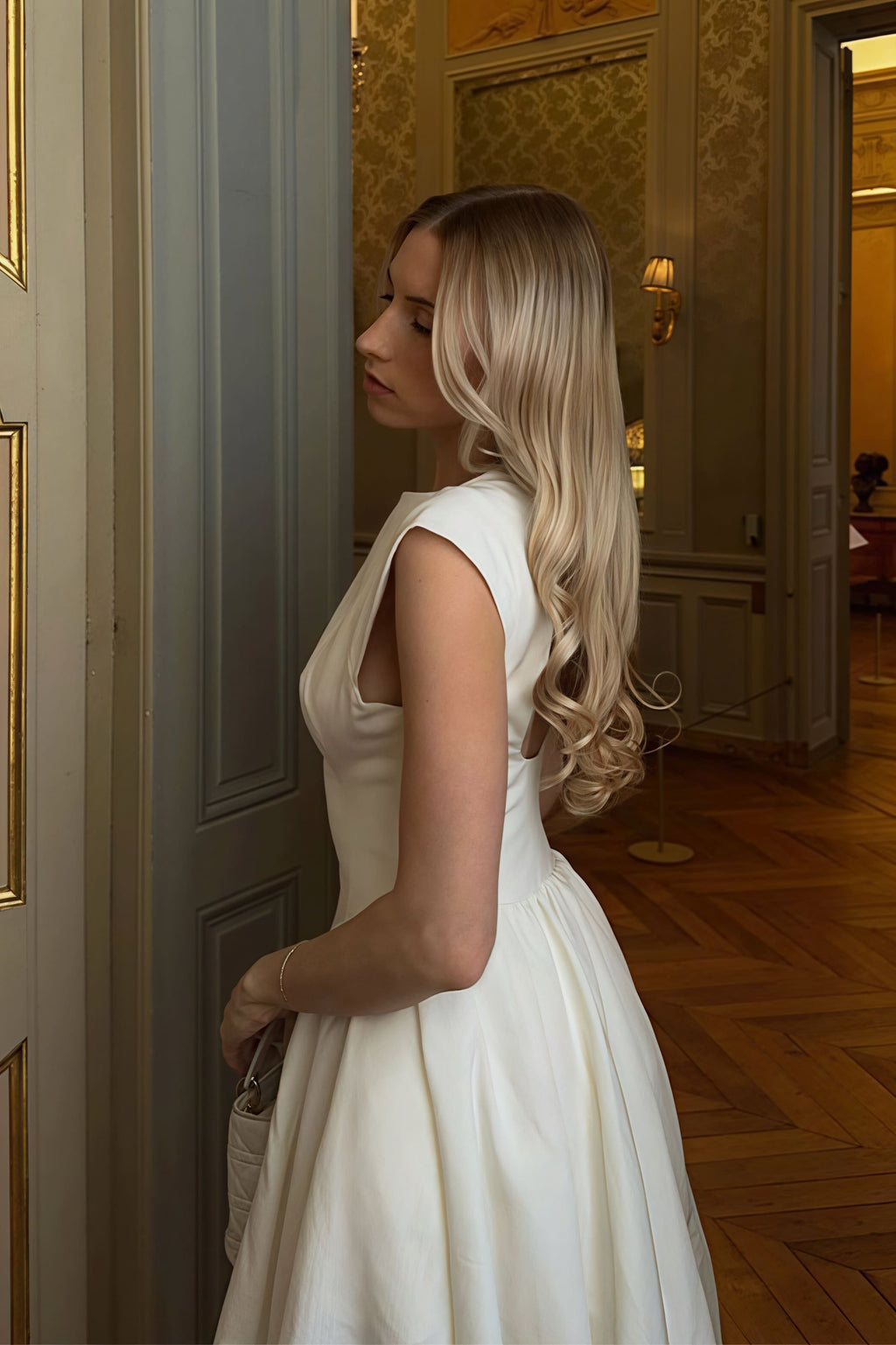Minimalist Solid Backless Swing Midi Dress image 3