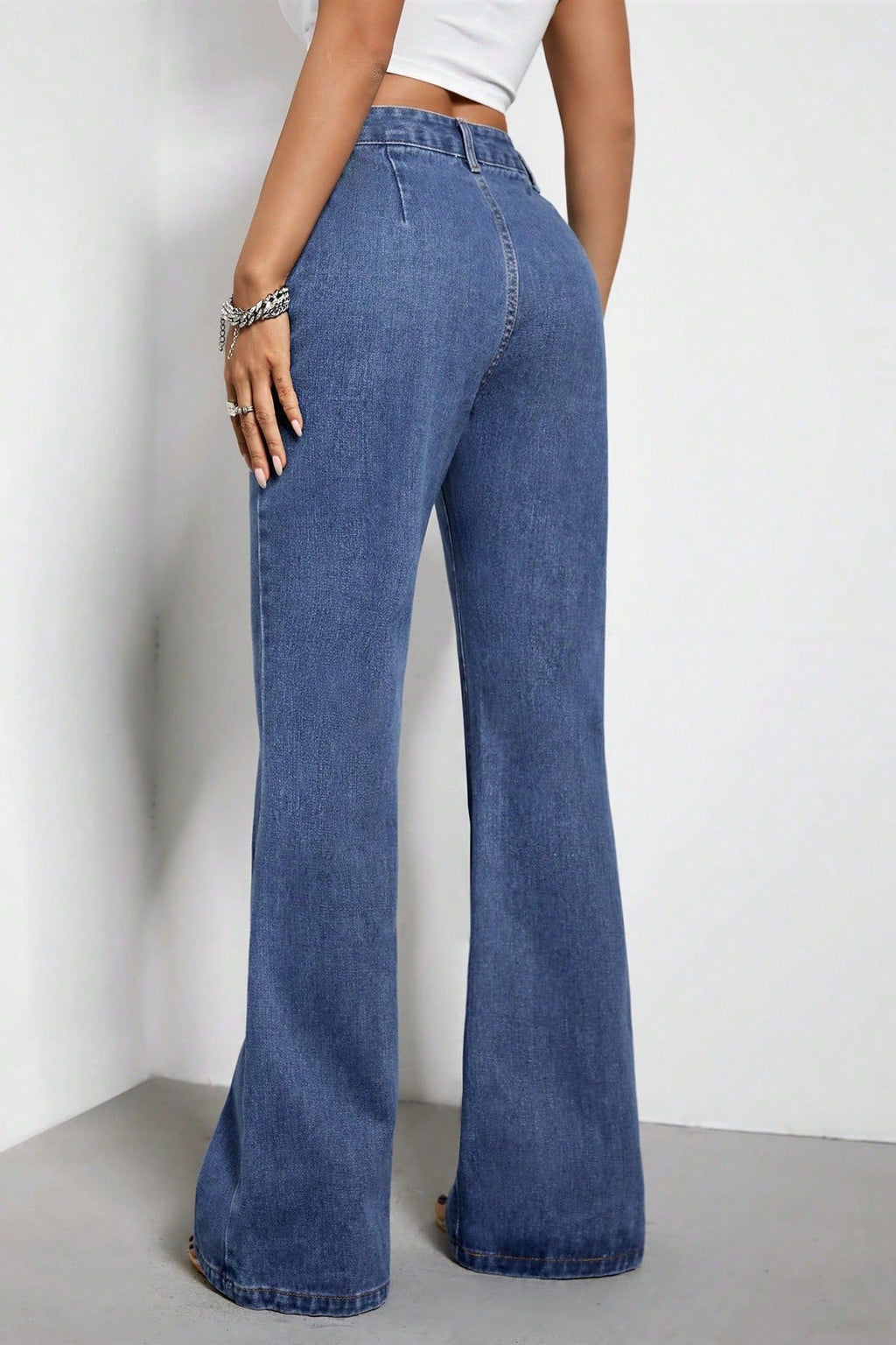 High Rise Straight Cut Jean image 2