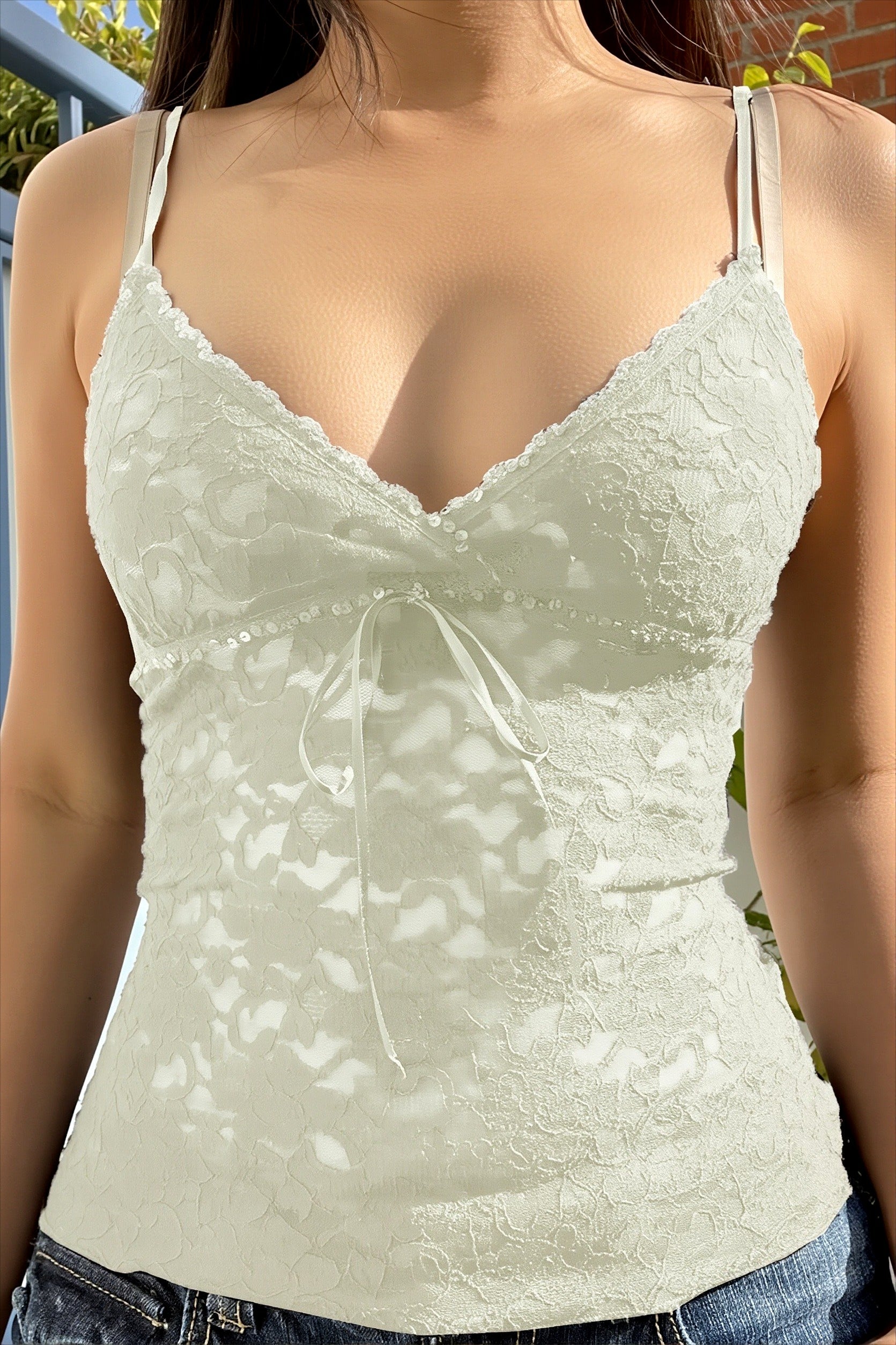 Slim V Neck Bow Lace Cami Top image 3