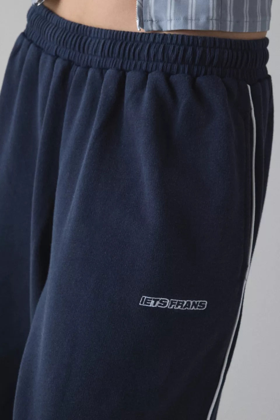 Elastic Waist Loose Fit Casual Pants image 11