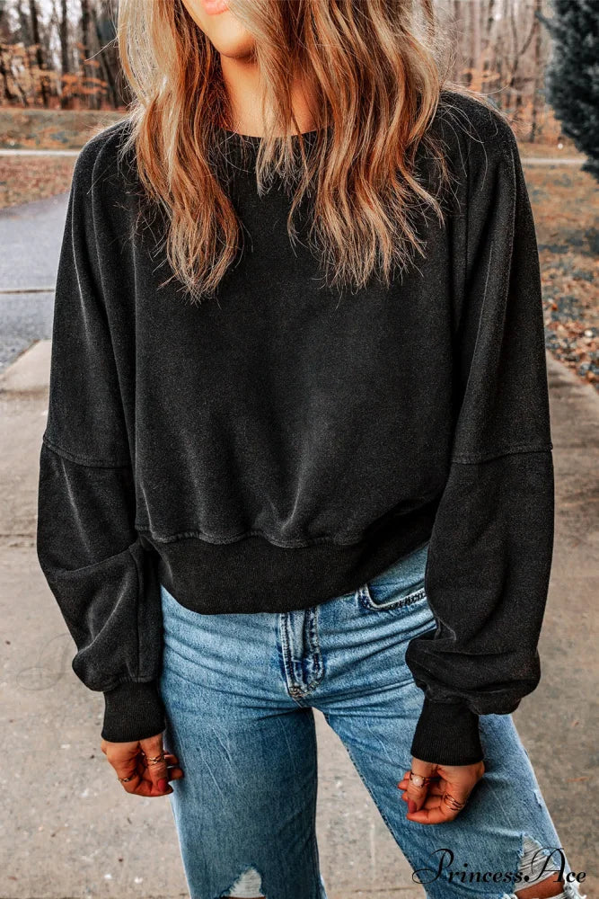 Acid Back Wash Open V-shape in Sweatshirt Black image 3