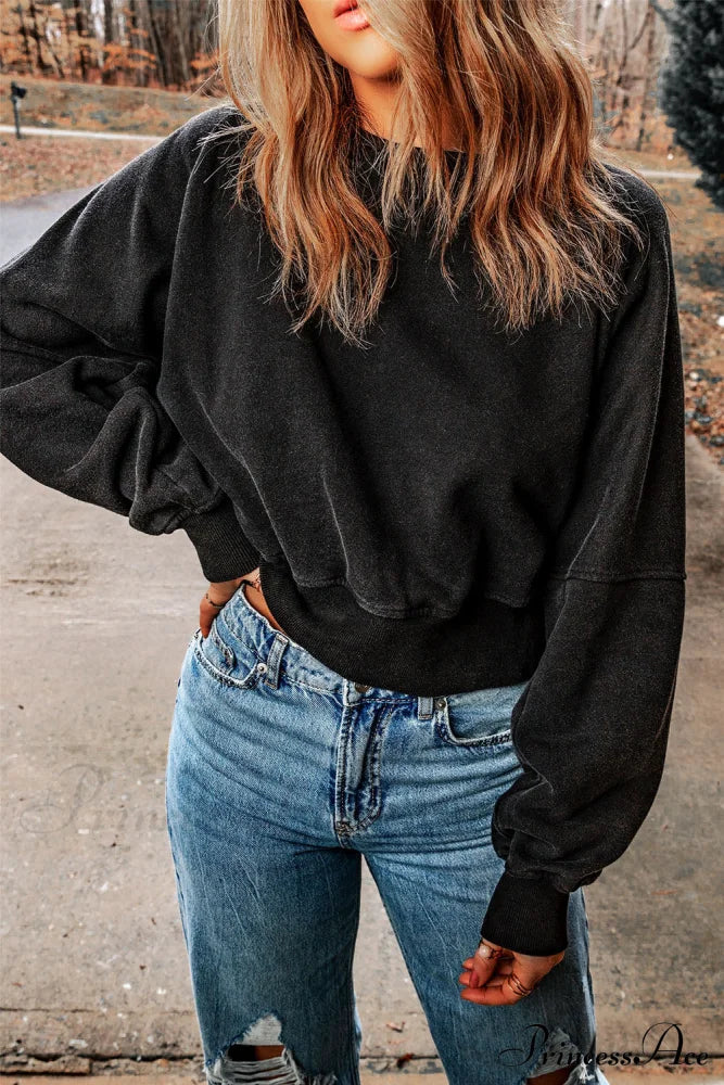 Acid Back Wash Open V-shape in Sweatshirt Black image 4