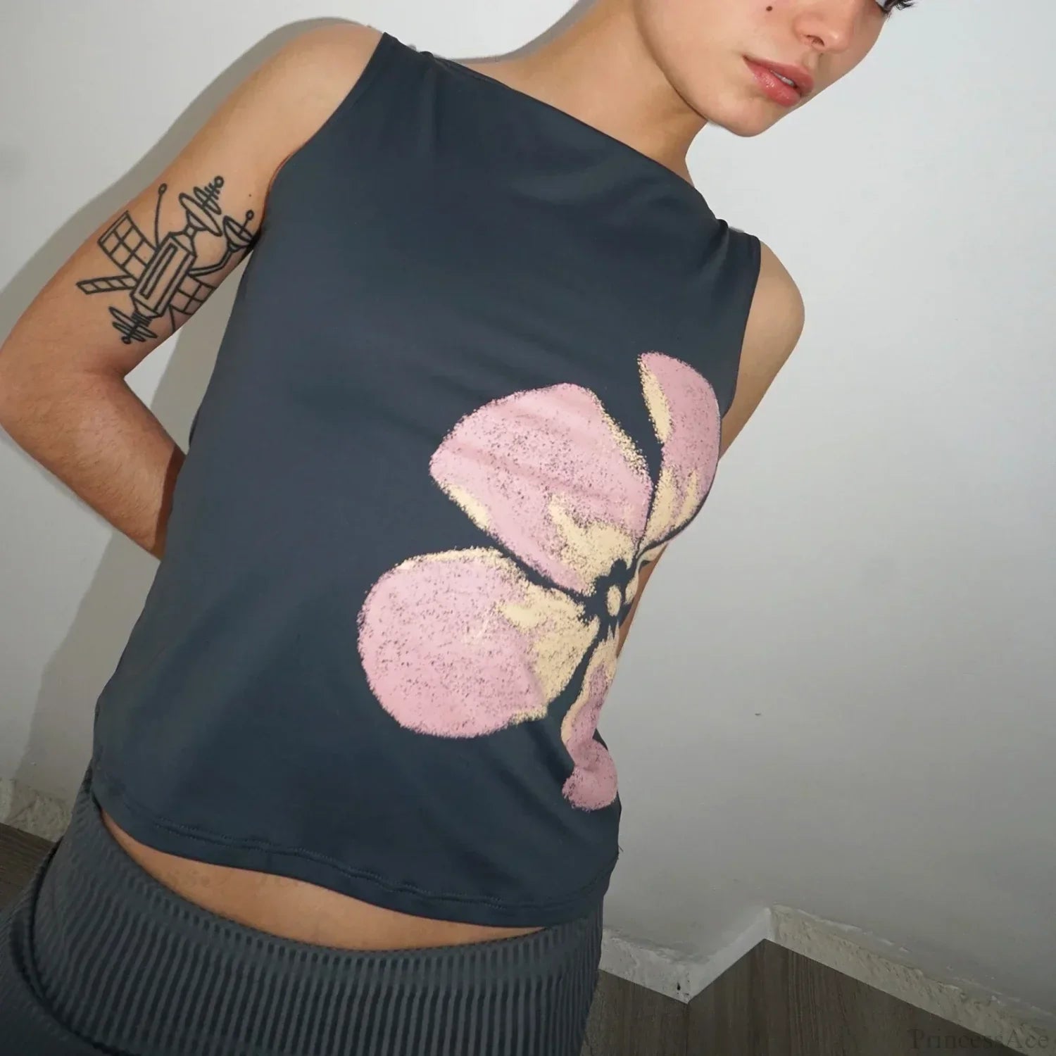 Aesthetic Y2K Floral Print Crewneck Sleeveless Graphic Crop image 1