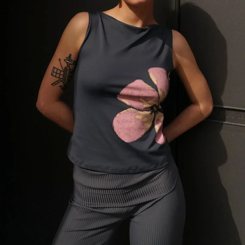 Aesthetic Y2K Floral Print Crewneck Sleeveless Graphic Crop image 2