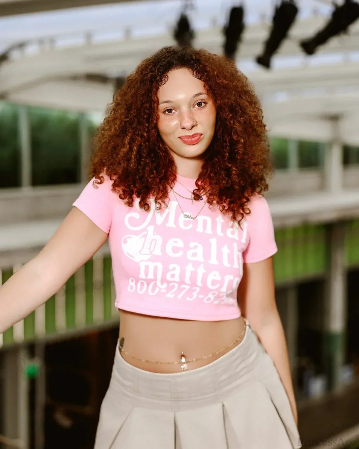 American Show Waist Letter Graphic T-shirt image 2