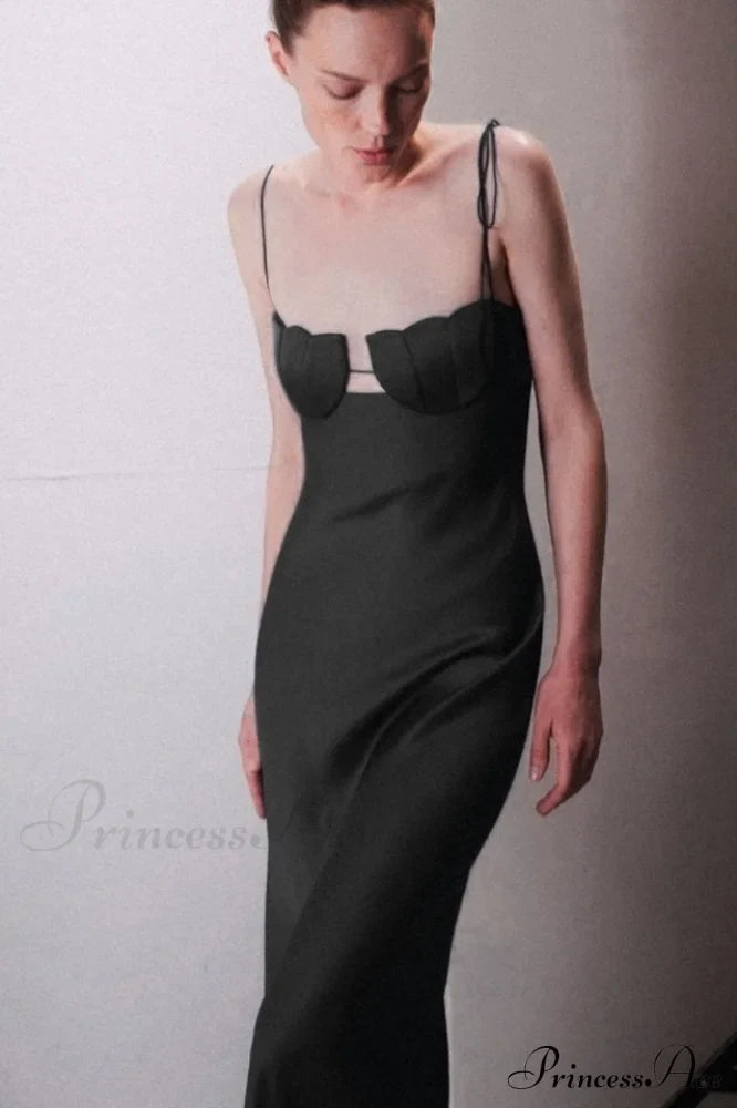 Anna October Stylish Tulip Dress image 4