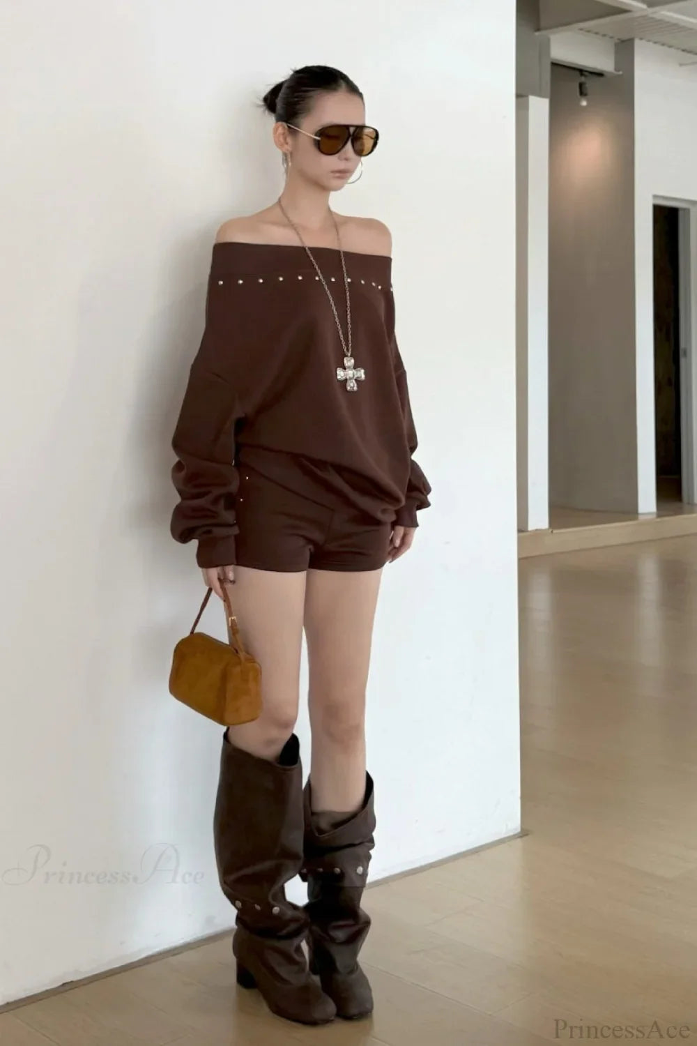 Asym Off-Shoulder Rivet Loose Sweatshirt image 3