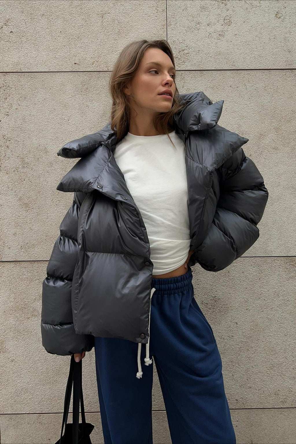 Short Hooded Puffer Jacket image 11