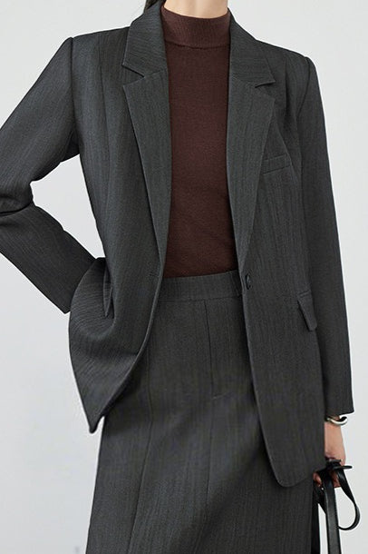Classic Peak Lapel Blazer image 2