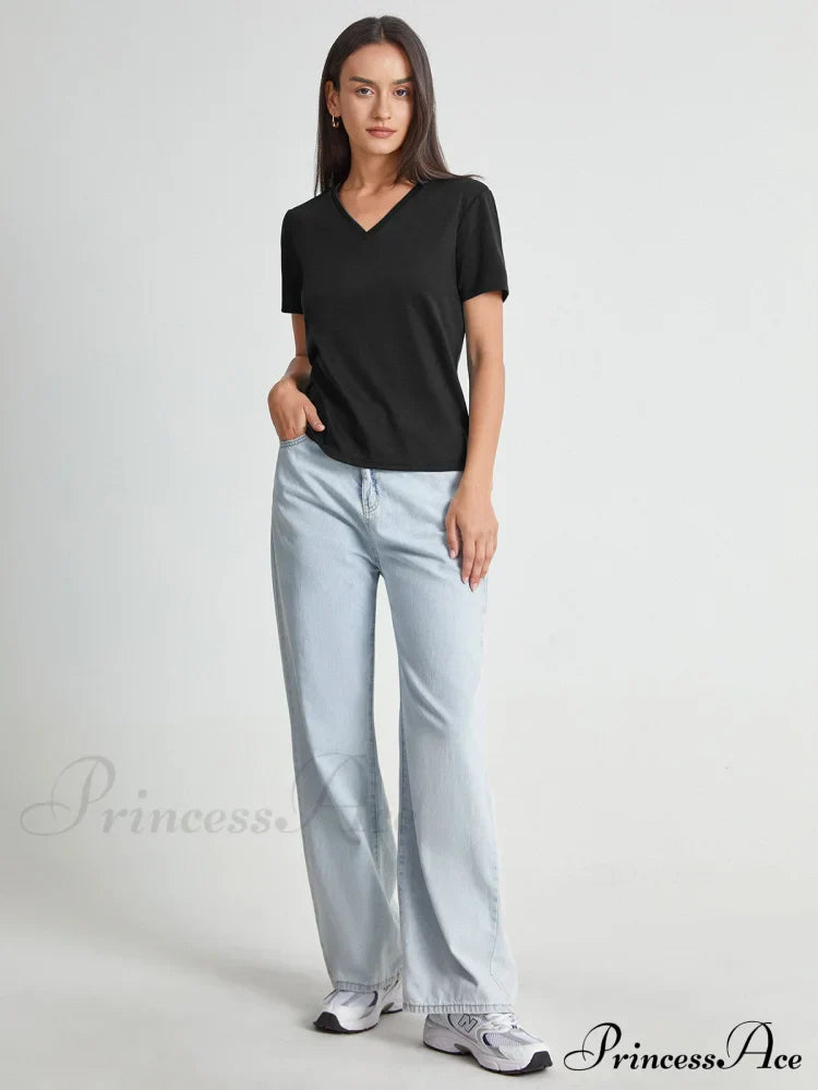Basic Everyday Graceful V-Neck T-Shirt image 3