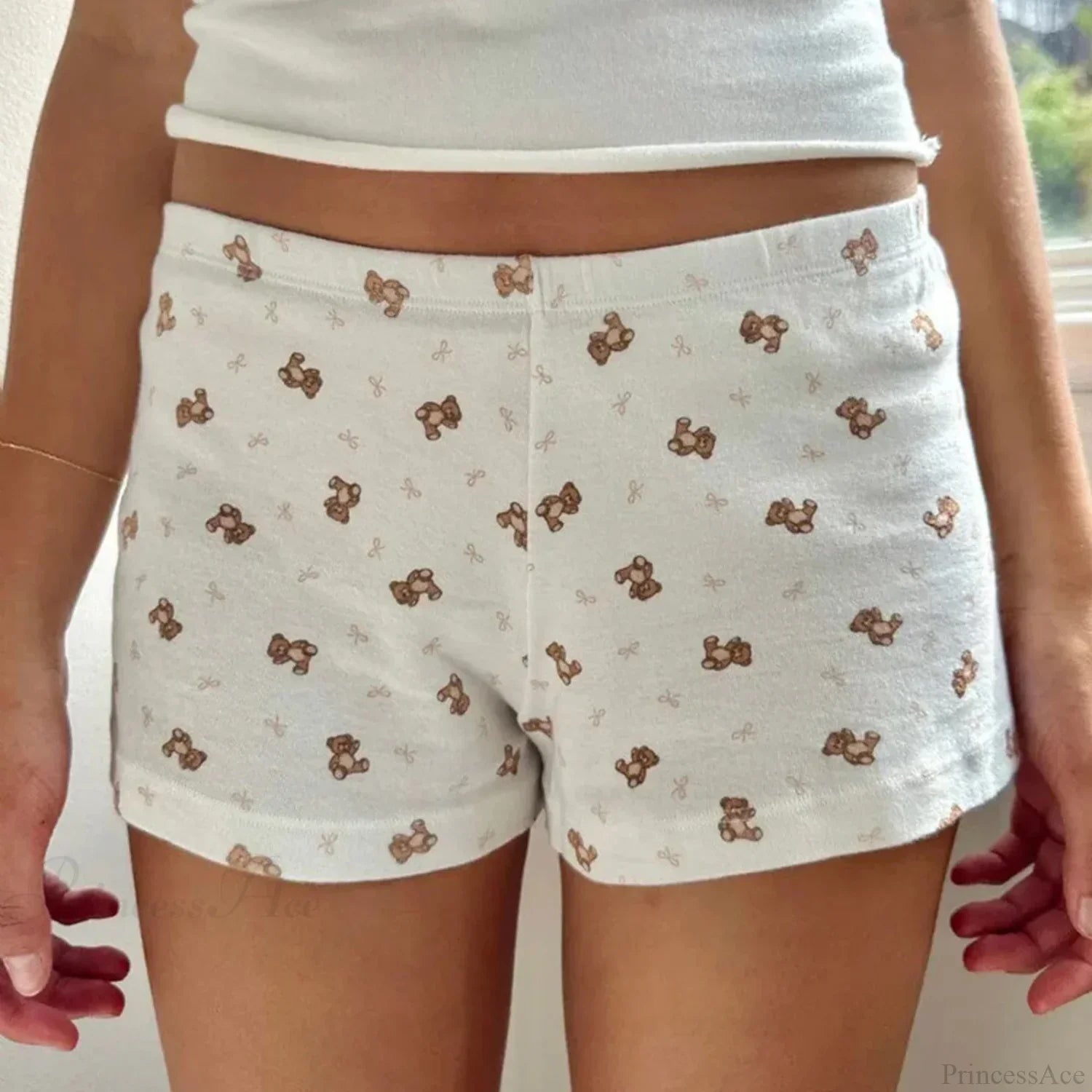 Bear Print Retro Slim Fit Camis Low Rise Shorts Two Pieces Set image 5