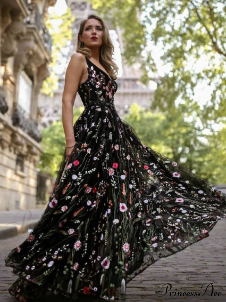 Bohemia Floral V Neck Backless Maxi Dress image 3