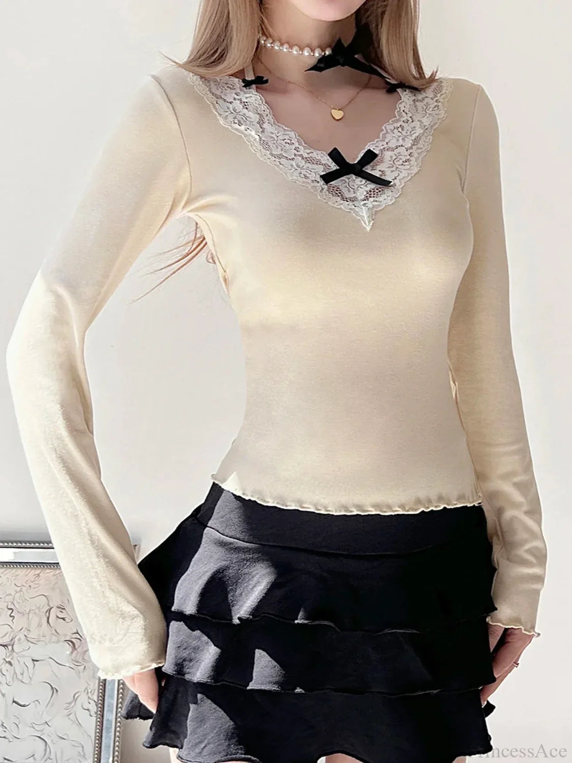 Bow Patchwork Lace Trim Halter V-Neck Long Sleeve Knit Top image 3
