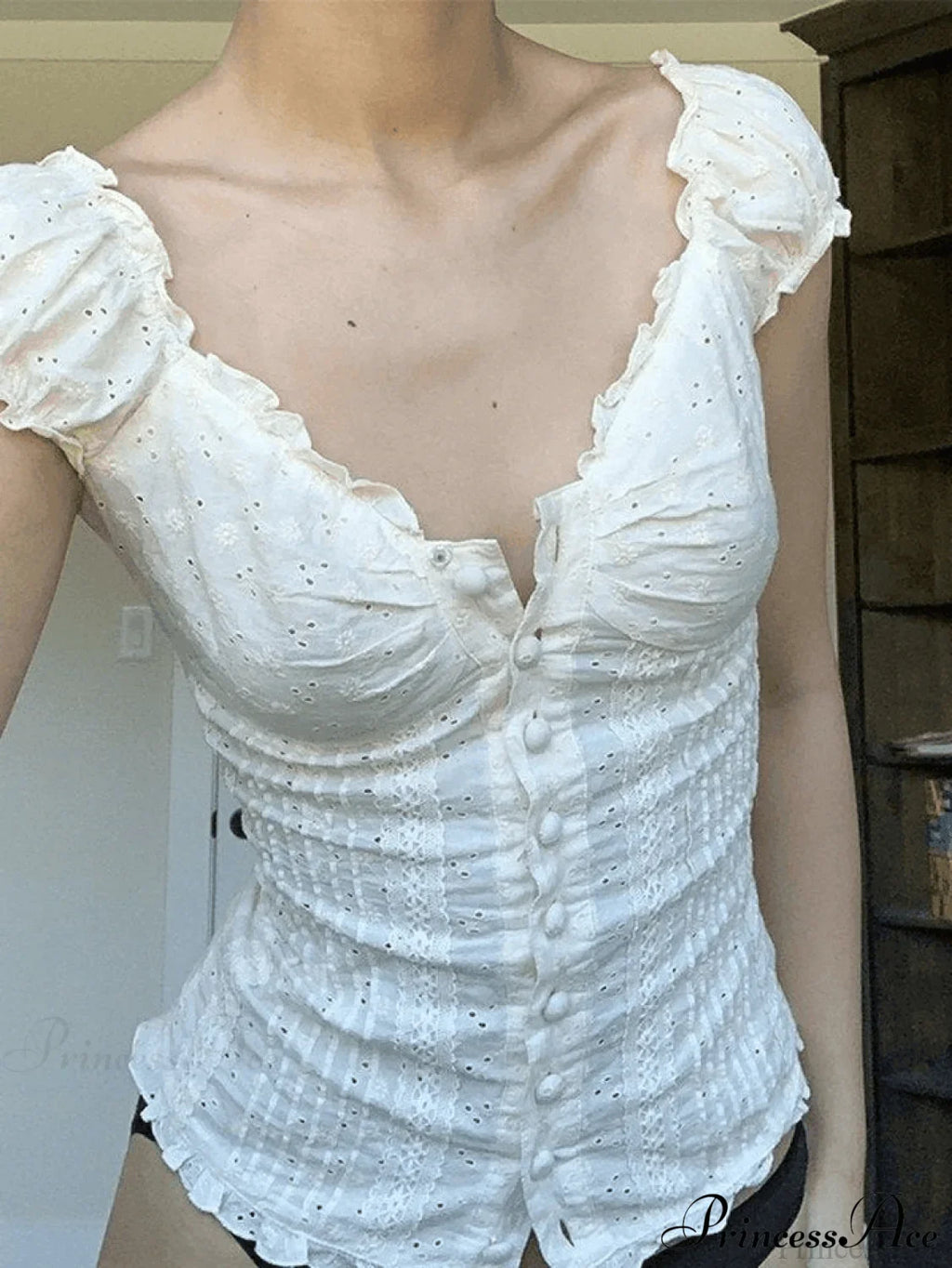 Broderie Lace White Trendy Cropped Tank Top image 1