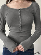 Minimalist Versatile Buttoned Knit Top image 9
