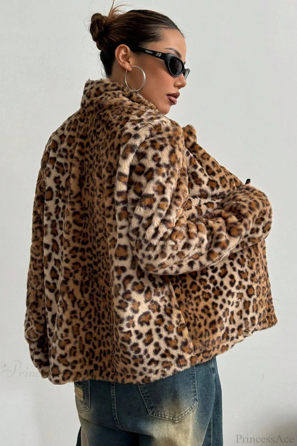 Buttoned Turn-Down Collar Thickened Leopard Coat image 3