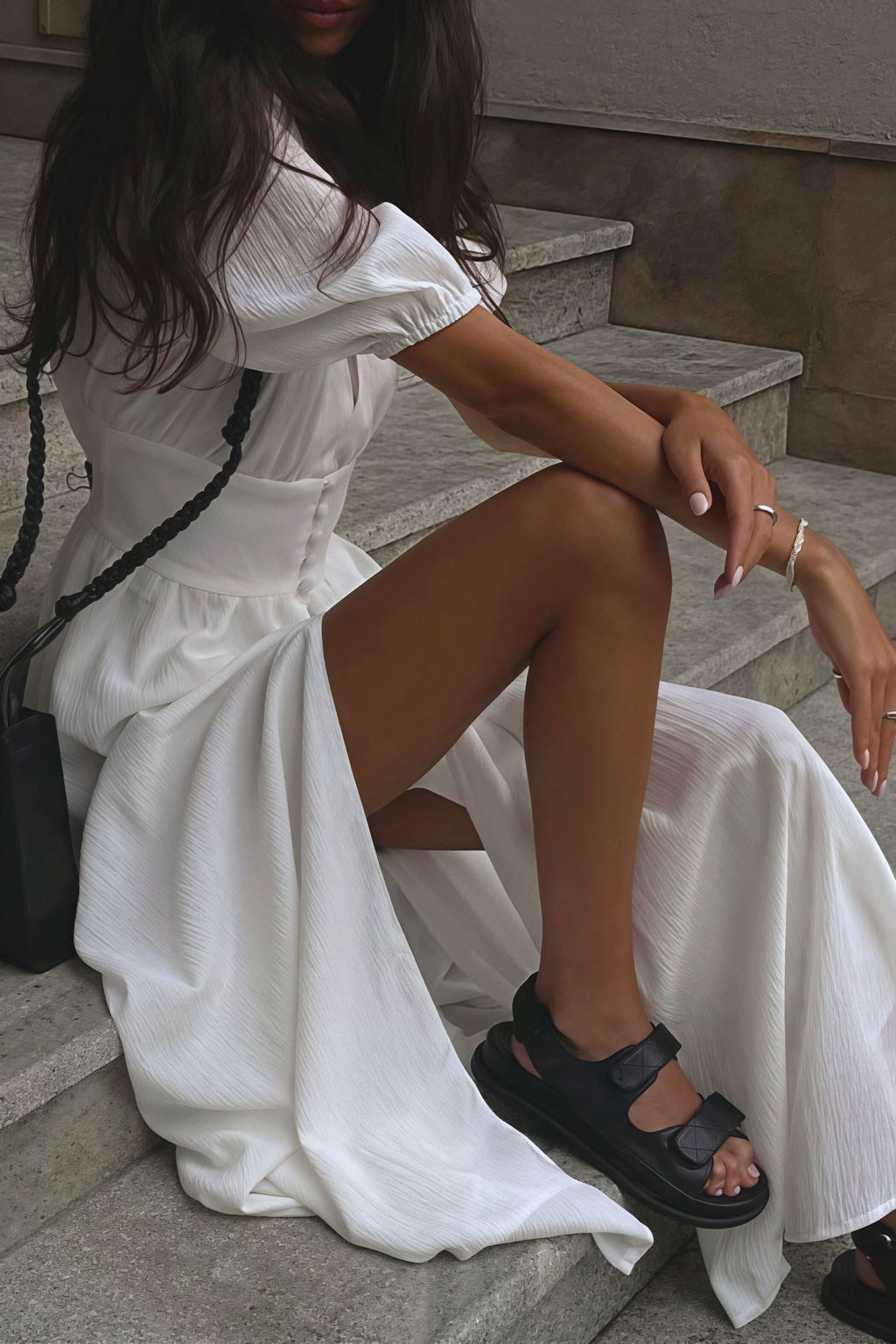 Elegant Puff Sleeve Deep V Slit Midi Dress image 3