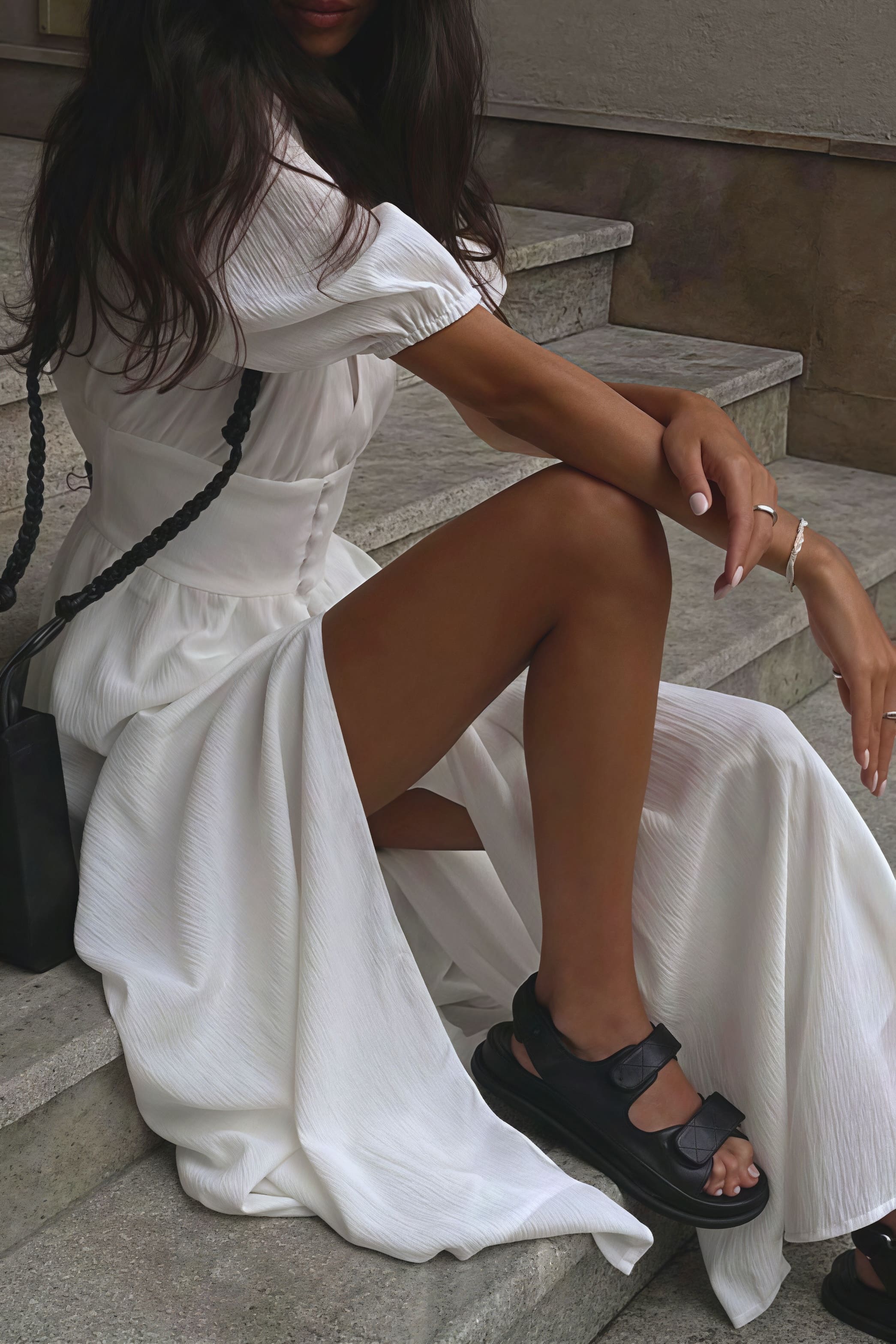 Elegant Puff Sleeve Deep V Slit Midi Dress image 3
