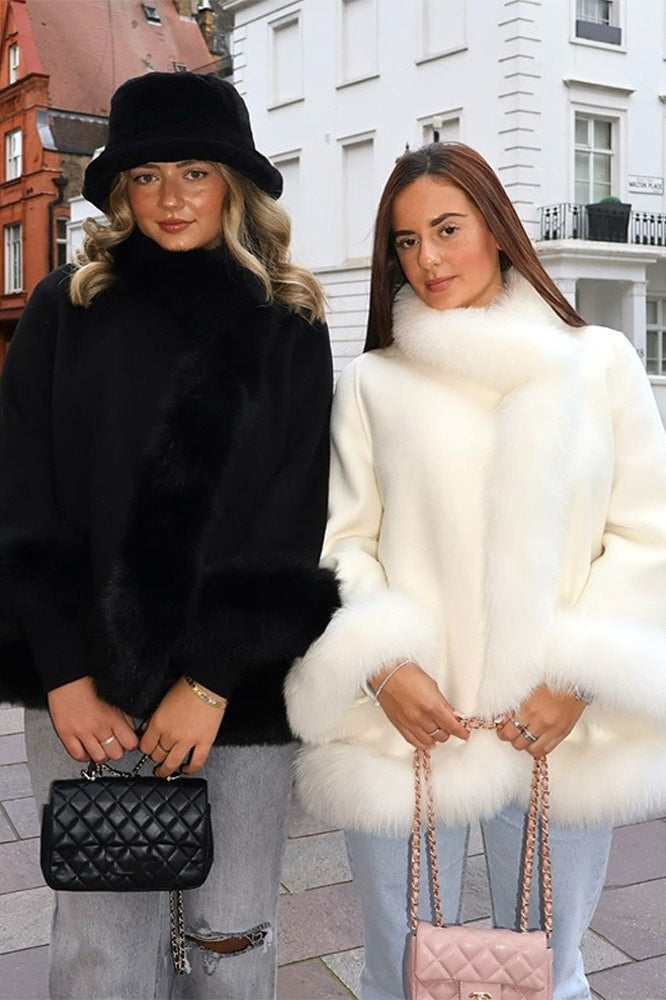Elegant Fur Collar Paneled Cape Coat image 3