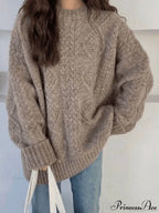 Cable Knit Graceful Cropped Sweater image 3
