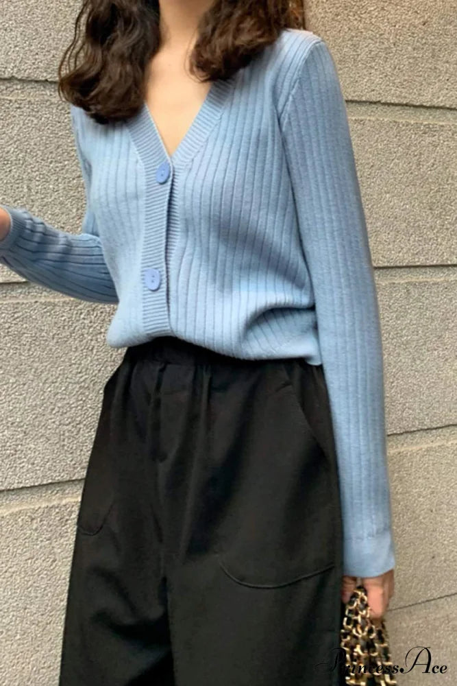 Cardigan Button with Ribbed V-neckline image 10