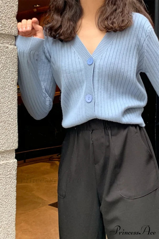 Cardigan Button with Ribbed V-neckline image 8
