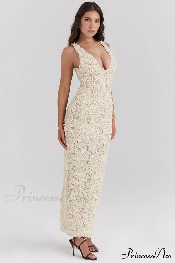 Carena Plunge Floral Charming Applique Maxi Dress image 2