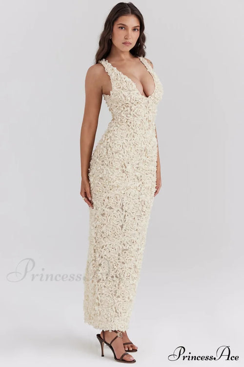 Carena Plunge Floral Charming Applique Maxi Dress image 2