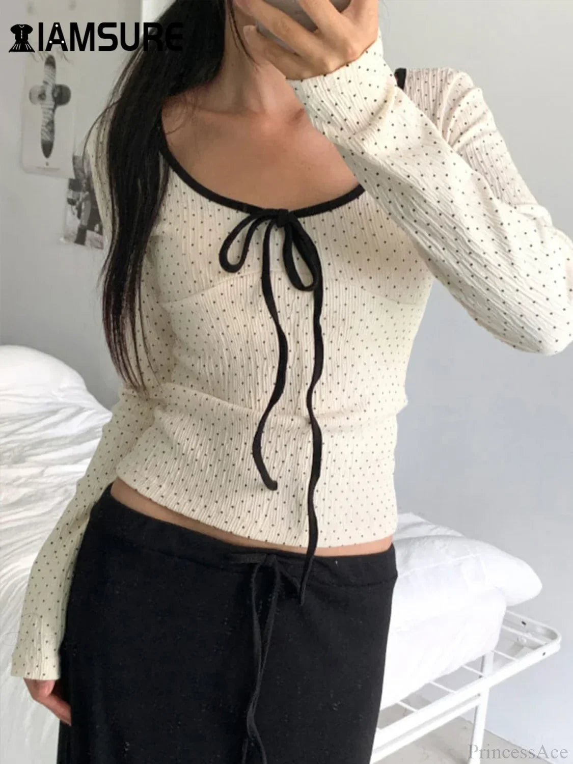 Casual Contrast Color Dot Printed Slim O-Neck Knit Top image 3
