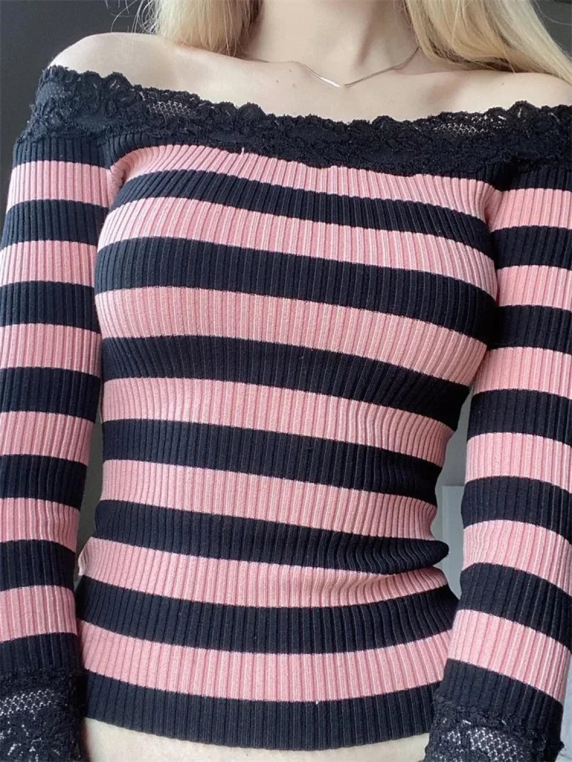 Casual Long Sleeve Retro Striped Off-Shoulder Knit Top image 4