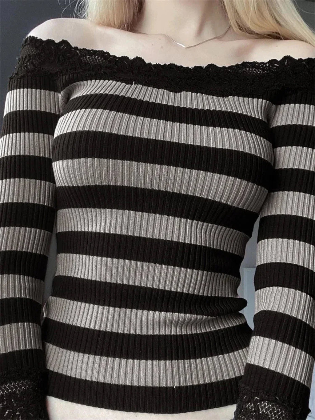Casual Long Sleeve Retro Striped Off-Shoulder Knit Top image 2