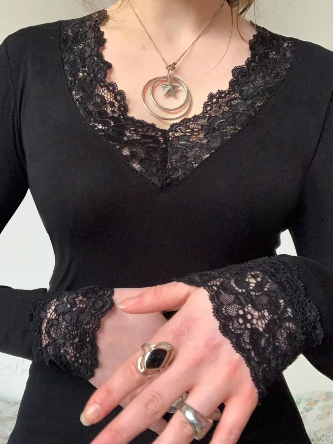 Casual Solid Lace Trim Slim V-Neck Knit Top image 2